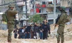 Batı Şeria'da işgalciler sivillere ve aktivistlere saldırdı