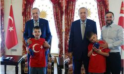 Cumhurbaşkanı Erdoğan, camilerde kek dağıtan otizmli Joshua Harris'i kabul etti