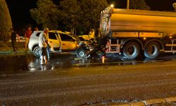 Diyarbakır'da hafif SUV araç sulama tankerine çarptı: 2'si ağır 7 yaralı