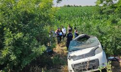 Düğün dönüşü araç şarampole devrildi: Aynı aileden 3 kişi hayatını kaybetti