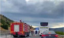 Erzincan'da minibüs devrildi: 6'sı çocuk 16 kişi yaralandı