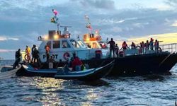 Guyana açıklarında 100'den fazla kişiyi taşıyan yolcu feribotu battı