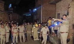 Hindistan'da evin çatısı çöktü: 5 ölü