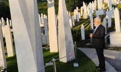 HÜDA PAR Genel Başkanı Yapıcıoğlu, Srebrenitsa Soykırımı'nın anma törenlerine katıldı