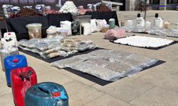 İstanbul merkezli 11 ilde uyuşturucu operasyonu: 1 tonun üzerinde uyuşturucu ele geçirildi
