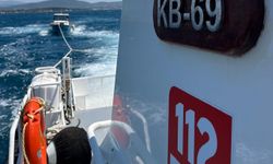İzmir'de arızalanan teknedeki 7 kişi kurtarıldı
