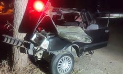 İzmir'de trafik kazasında yaralanan genç kurtarılamadı