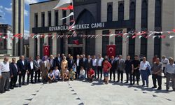 Kovancılar'ın yeni kalbi Merkez Camii dualarla hizmete açıldı