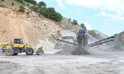 Malatya'da mobil konkasörler kırsal altyapı çalışmalarında kullanılıyor