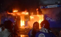 Pakistan'da ev yangını: 6 ölü