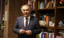 Psikiyatrist Prof. Dr. Tarhan: Çocukları dijital zararlardan korumanın en etkili yolu birlikte zaman geçirmek!