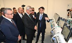 Sağlık Bakanı Memişoğlu, Batman'da yerli tıbbi cihaz üreten fabrikayı ziyaret etti