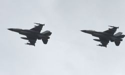 Ukrayna'da bir F-16 uçağı düştü
