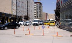 Van'da tek yön uygulaması esnafı kepenk kapatma noktasına getirdi