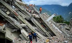 Venezuela'da deprem felaketinde hayatını kaybedenlerin sayısı 4 bin 490'a yükseldi