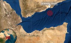 Yemen'in güney kıyılarındaki bir gemiye yetkisiz kişiler izinsiz çıktı