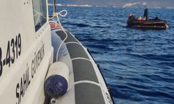 Yunanistan unsurlarınca geri itilen düzensiz göçmenler kurtarıldı