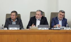 Arakçi: İran ve Umman arasındaki Hürmüz'den nakliye konusu son aşamada