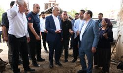 Büyükşehir Belediye Başkanı Er Başkan Er, sel felaketinin yaşandığı Kocaözü'nü ziyaret etti