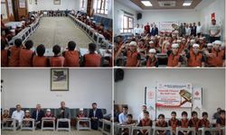 Gaziantep'te '1001 hayır şartı' projesi kapsamında bin adet rahle Kur'an kurslarına teslim edildi
