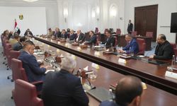 Irak Başbakanı, ülkede silah yayılmasına kısıtlamalar getirilmesi emrini verdi