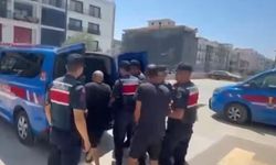 İzmir ve Muğla'da göçmen kaçakçılığı operasyonu: 9 gözaltı