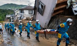 Japonya'da sel ve heyelan felaketi: 8 ölü, 400 bin kişiye tahliye uyarısı
