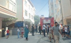 Küçükçekmece'de yangın paniği