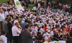 Muş'ta 'Hayat Namazla Güzeldir' coşkusu: Yüzlerce çocuk ve veli bir araya geldi