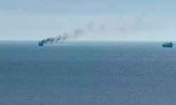 Rus ordusu Odessa'da kuru yük gemisini vurdu