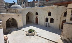 Şanlıurfa'da tarihî Mahmutpaşa Camii yeniden ibadete açılıyor