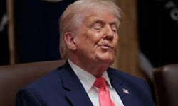 Trump, Kanada'ya uygulanacak yüzde 50 gümrük vergisini 3 günlük askıya aldı
