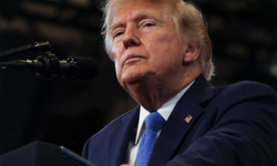Trump'tan Hürmüz Boğazı için yeni tehdit: Umman'ı bombalarız