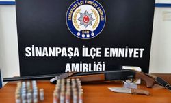 Afyonkarahisar'da sosyal medyada silah paylaşımı yapan şüpheli yakalandı