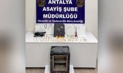 Antalya'da 2 milyon 430 bin liralık ziynet eşyası çalan 4 şüpheli yakalandı