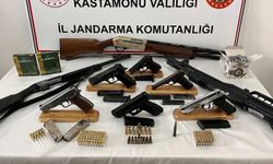 Kastamonu'da 3 şüphelinin adreslerinde ruhsatsız silahlar ele geçirildi