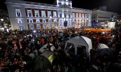 Konut krizi protestocuları Madrid'de çadır kampı kurdu