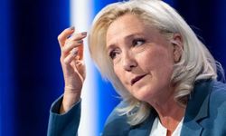 Le Pen'den Fransa'ya nükleer uyarı 