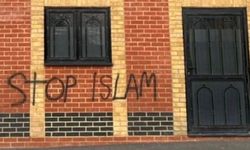 Londra'da camilere saldıran bir kişi hakkında dava açıldı