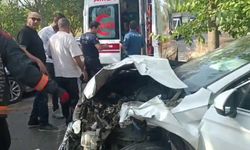 Malatya'da kamyonet ile otomobil çarpıştı: 2 yaralı