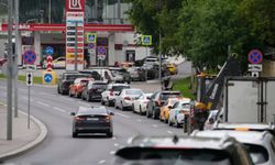 Rusya'da akaryakıt krizi birçok bölgeye yayıldı