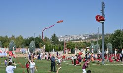 Şanlıurfa'da Gazze'deki çocuklar için uçurtmalar gökyüzüne bırakıldı