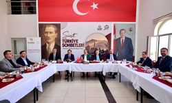 Siirt'te düzenlenen 'Türkiye Sohbetleri' toplantısında Terörsüz Türkiye süreci ele alındı