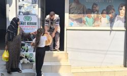 Tarsus Umut Kervanı Derneğinden ihtiyaç sahiplerine ekmek desteği