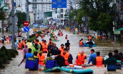 Tayland'da şiddetli yağışların yol açtığı sellerde 8 kişi öldü