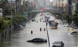Tayland'ın başkenti Bangkok sular altında: Sel felaketinden 700 bin kişi etkilendi