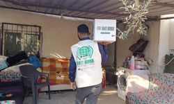Umut Kervanı İzmir'den onlarca aileye gıda yardımı