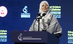 İngiliz gazeteci Lauren Booth: Gerçek özgürlük, satılabilir bir nesne olmaktan çıkmaktır