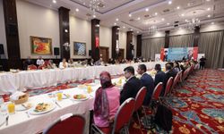 Mardin Valisi Akkoyun basın mensuplarıyla bir araya geldi