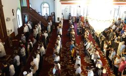 Bursa'da Kurban Bayramı namazı için camiler doldu taştı